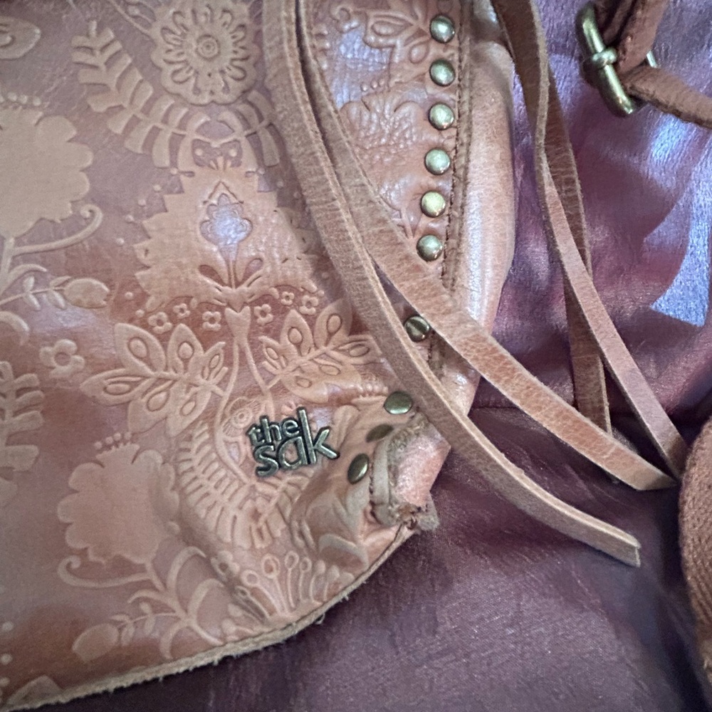 The Sak Silverlake floral crossbody - Picture 3 of 7